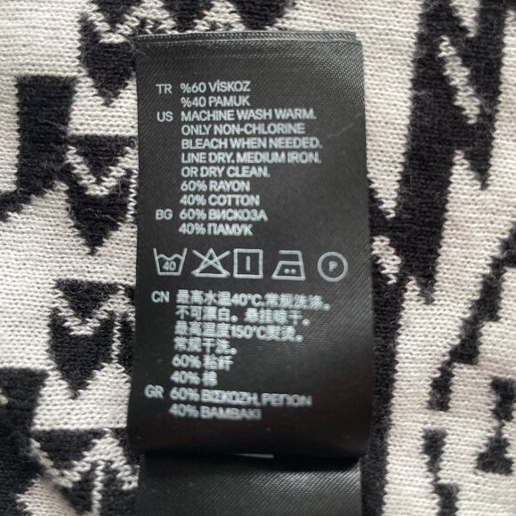 Size Large H&M Divided Aztec waterfall cardigan - Picture 10 of 10